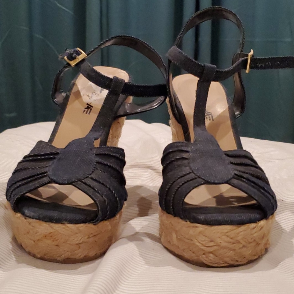 American Eagle Wedge Heels